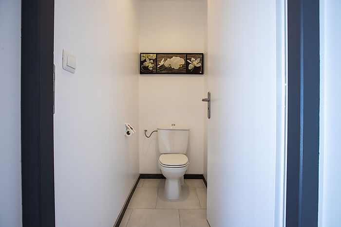 Completely renovated house with sea views