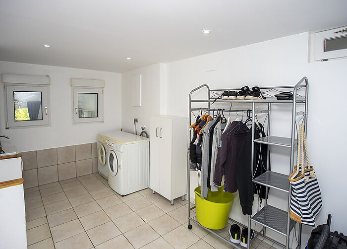 Completely renovated house with sea views