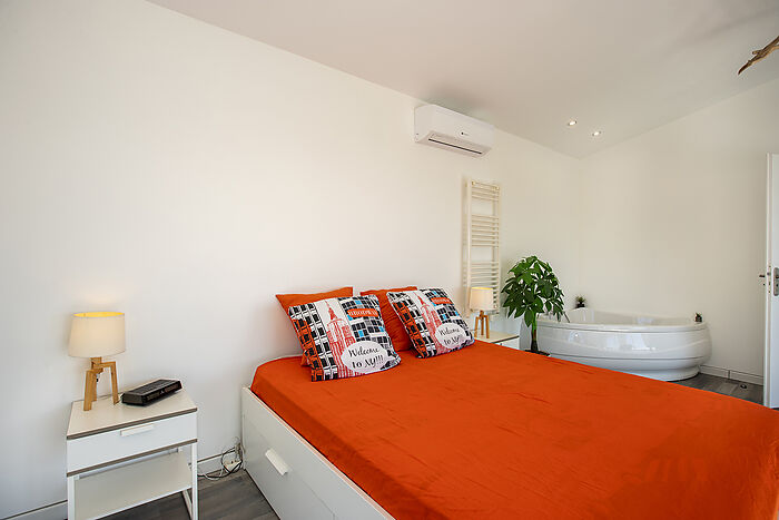 Completely renovated house with sea views