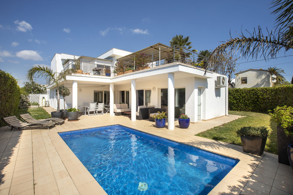 Magnífica casa casa con piscina