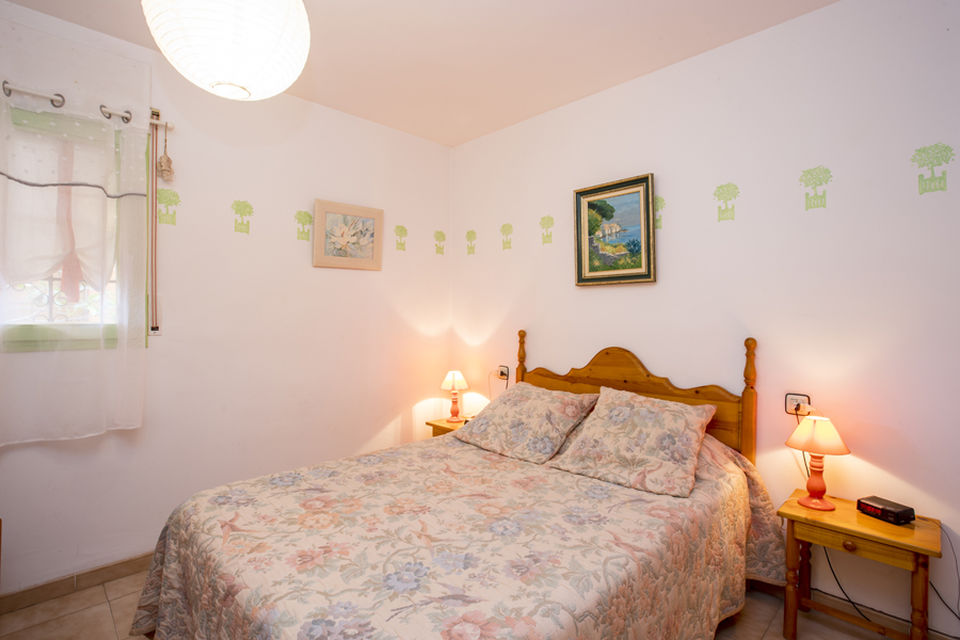 Apartment near the beach with parking