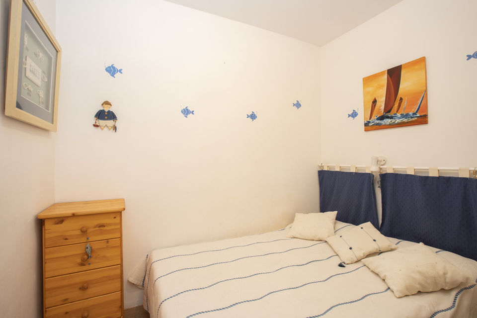 Apartment near the beach with parking