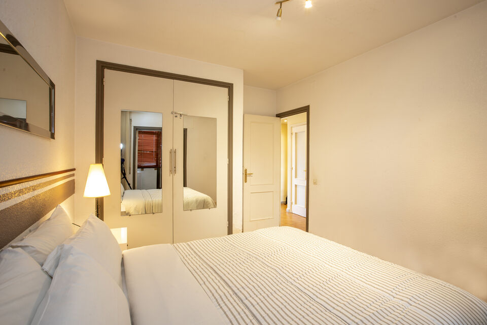 Joli appartement dans le centre d'Empuriabrava avec vue sur un port privé