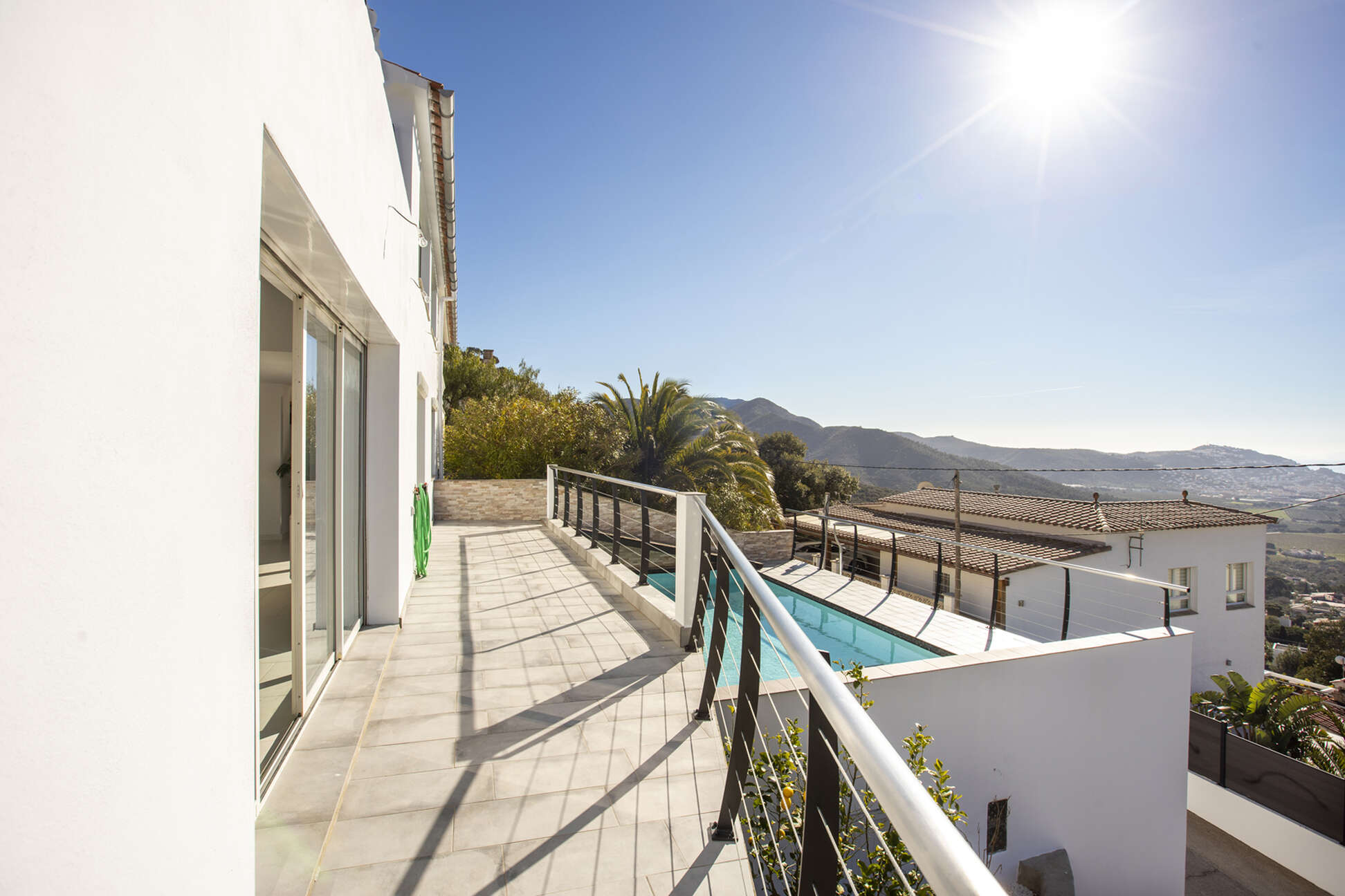 Maison entièrement rénovée avec vue sur la mer