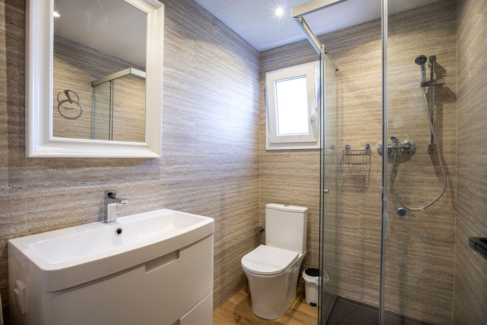 Renoviertes Fischerhaus mit großem Liegeplatz von 17x 4,5 m.