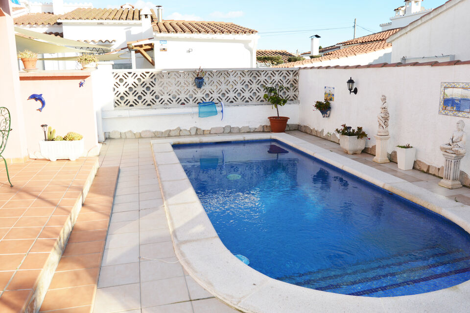 Maison lumineuse à vendre à Empuriabrava (Costa Brava)