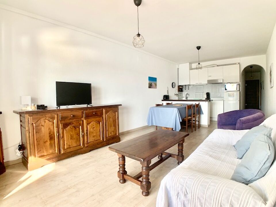 Bonito apartamento con parking en venta en Empuriabrava