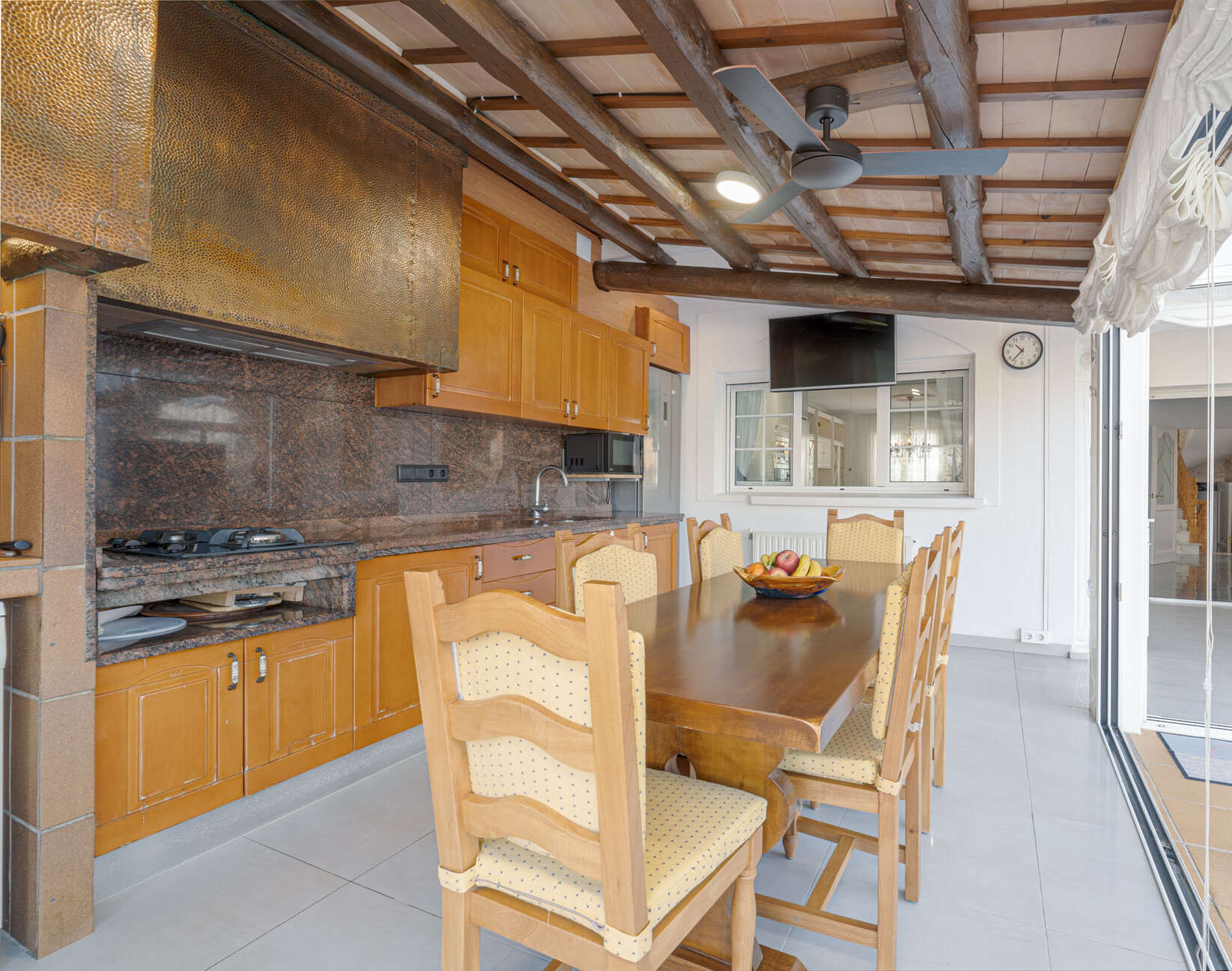 https://translate.google.es/?hl=es&amp;sl=es&amp;tl=en&amp;text=Espectacular%20casa%20con%20piscina%20y%20garaje