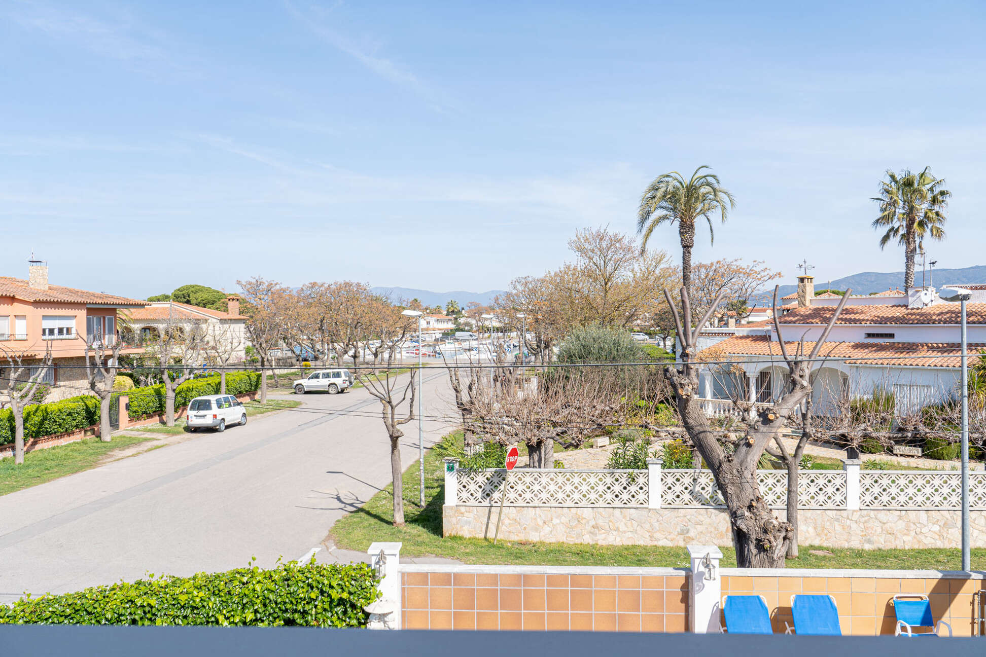 https://translate.google.es/?hl=es&amp;sl=es&amp;tl=en&amp;text=Espectacular%20casa%20con%20piscina%20y%20garaje