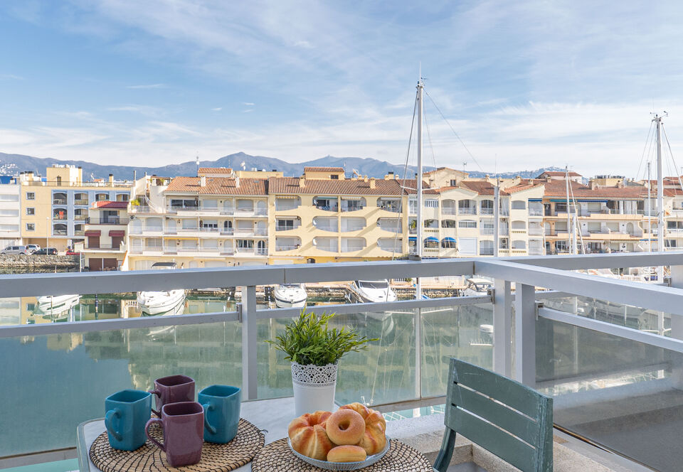 Agradable apartamento con vistas al canal