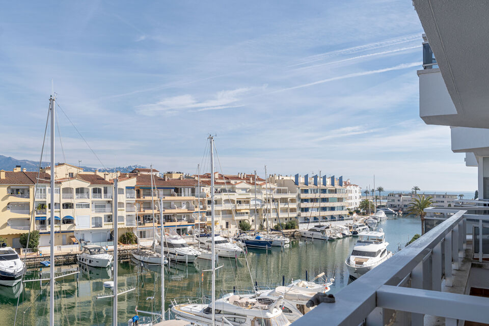 Agradable apartamento con vistas al canal
