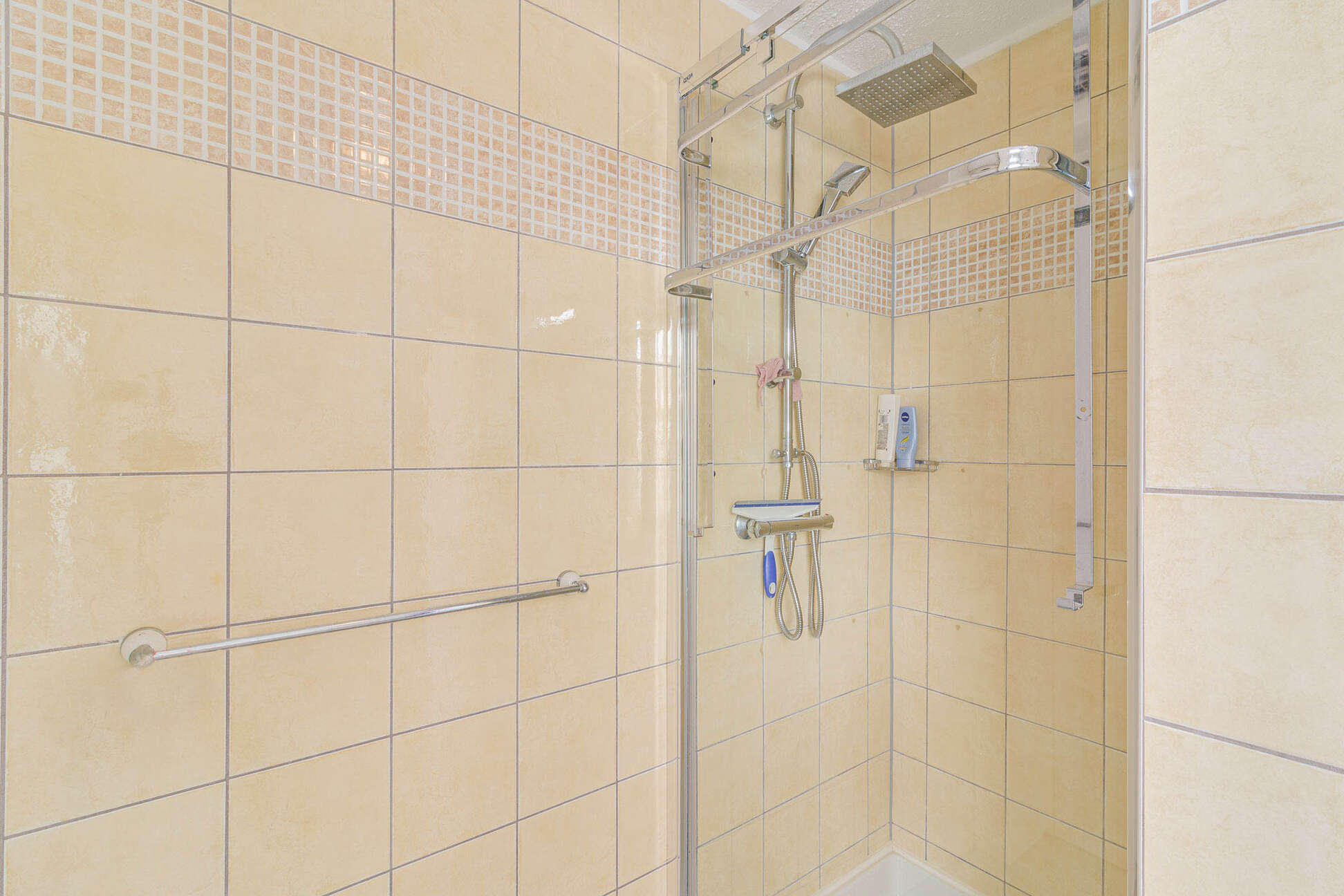 Haus/Villa mit großem Pool in Empuriabrava zu verkaufen
