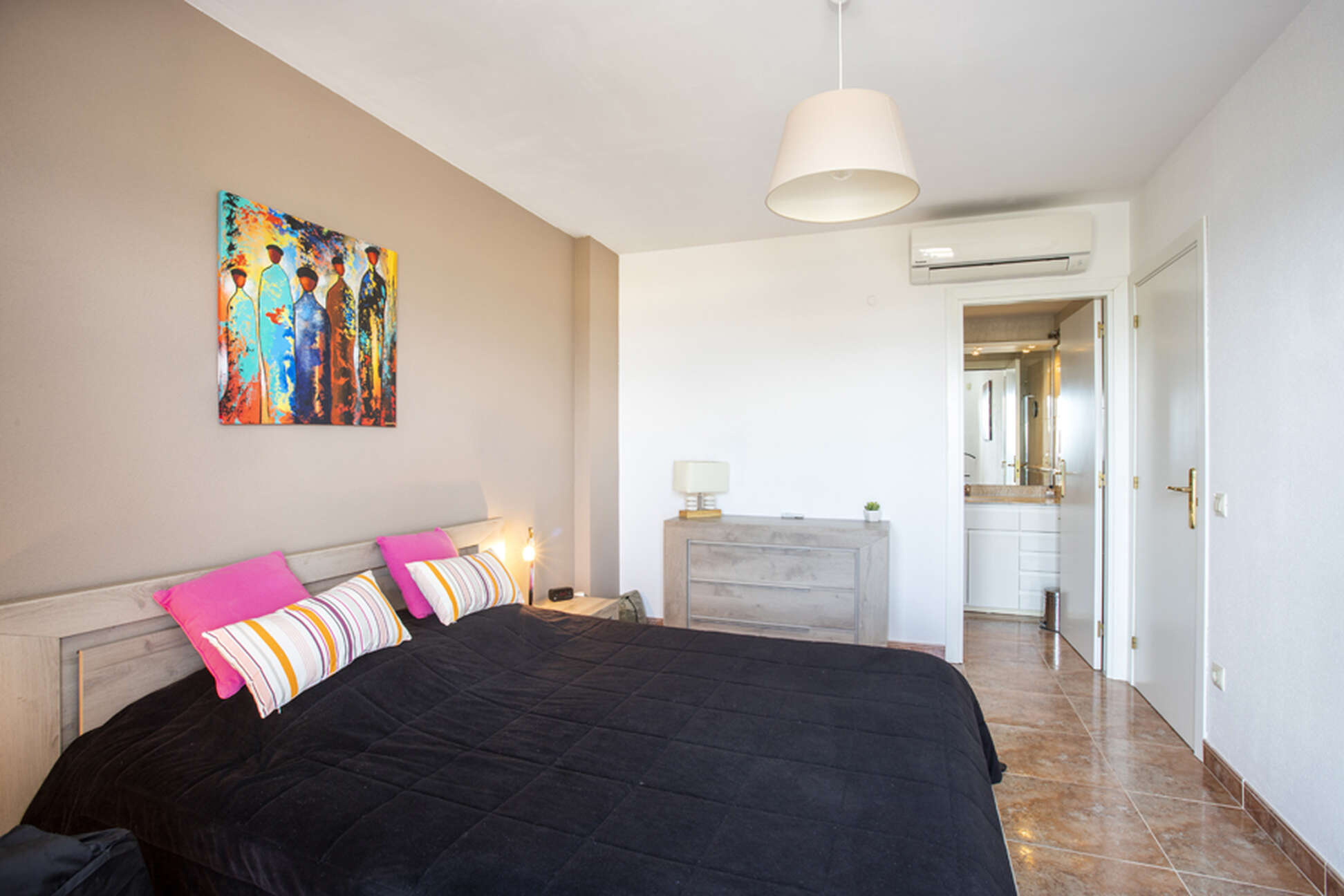 Select apartment with sea views in Empuriabrava
