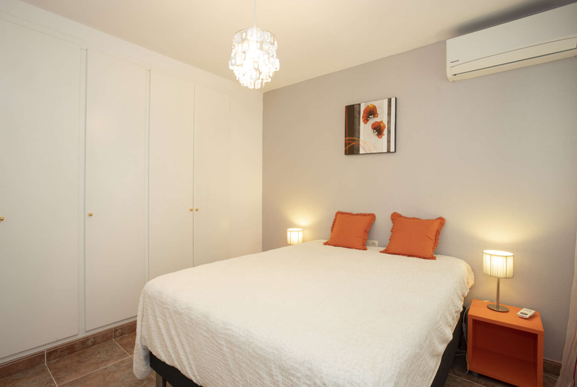 Select apartment with sea views in Empuriabrava