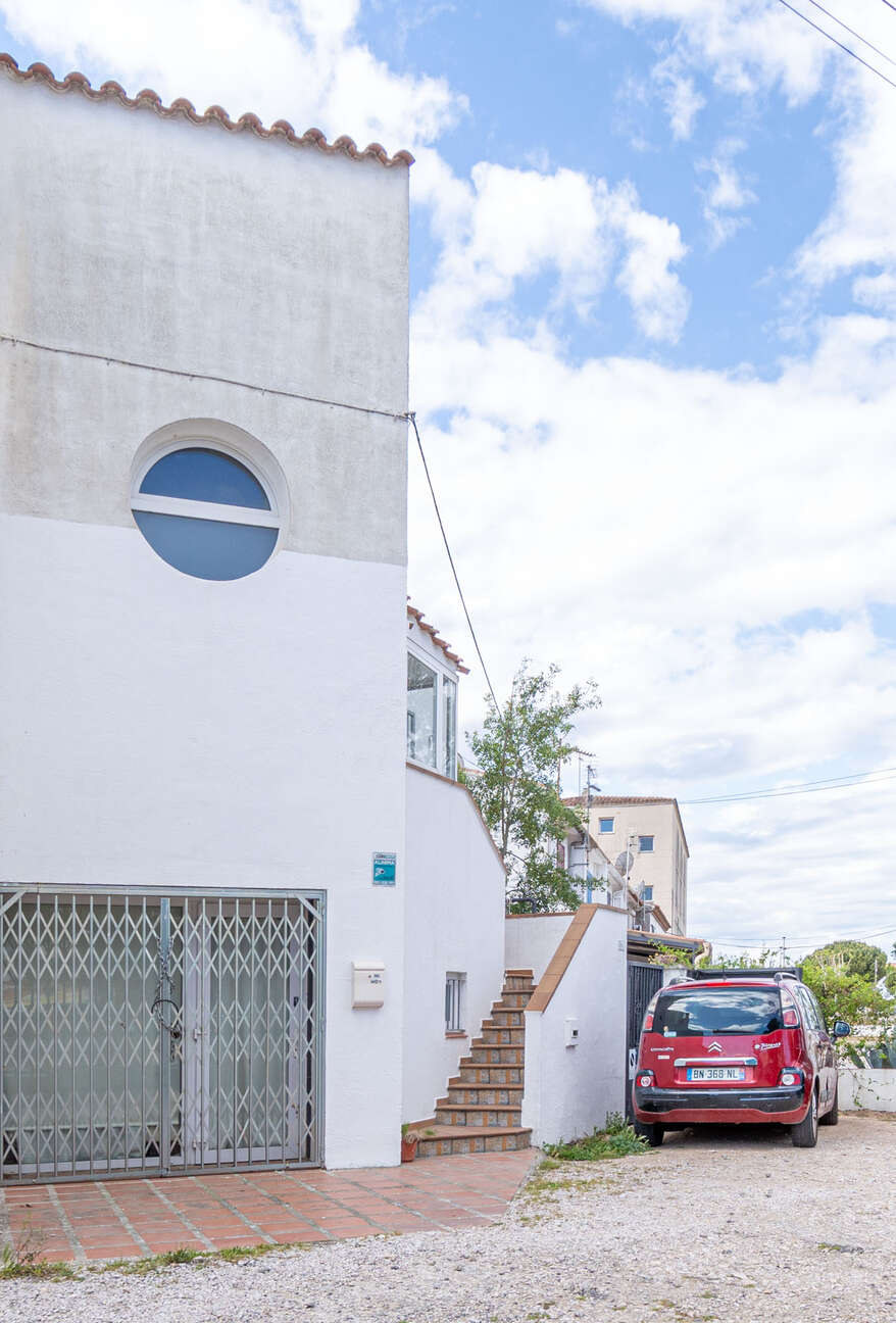 En vente petite maison mitoyenne
