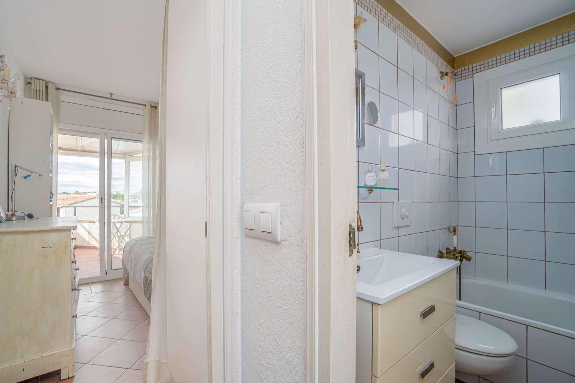 En vente petite maison mitoyenne
