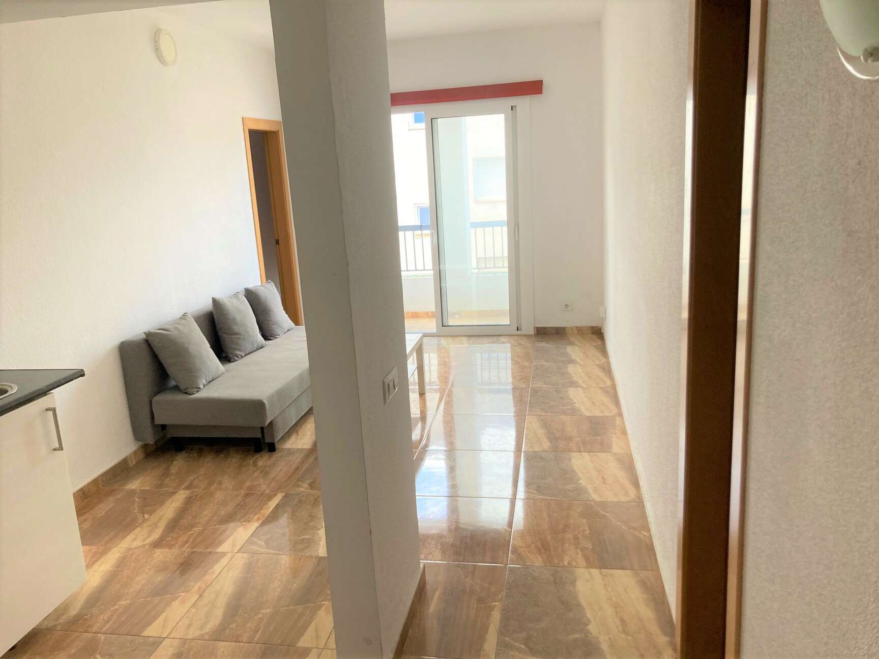 Apartamento a pocos metros de la playa y del centro comercial