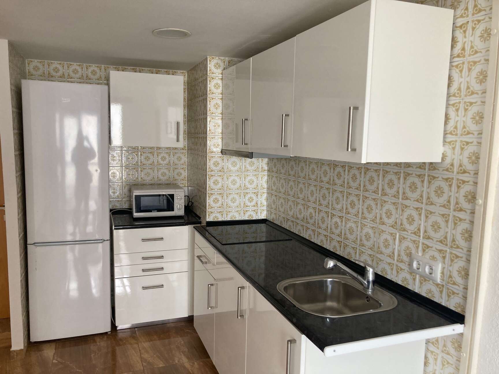Apartamento a pocos metros de la playa y del centro comercial