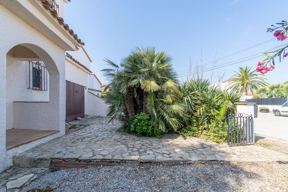 Maison à vendre avec amarre de 12,5 mètres à Empuriabrava