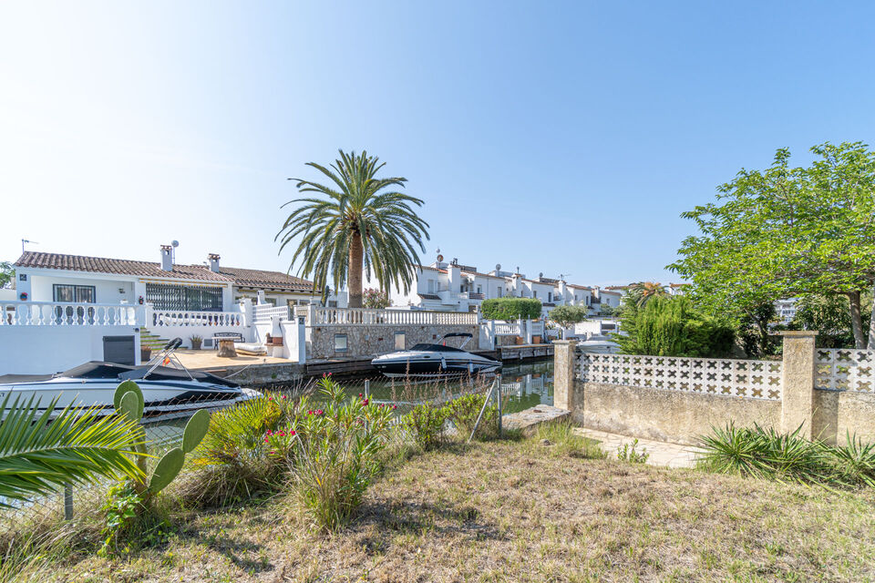 Maison à vendre avec amarre de 12,5 mètres à Empuriabrava