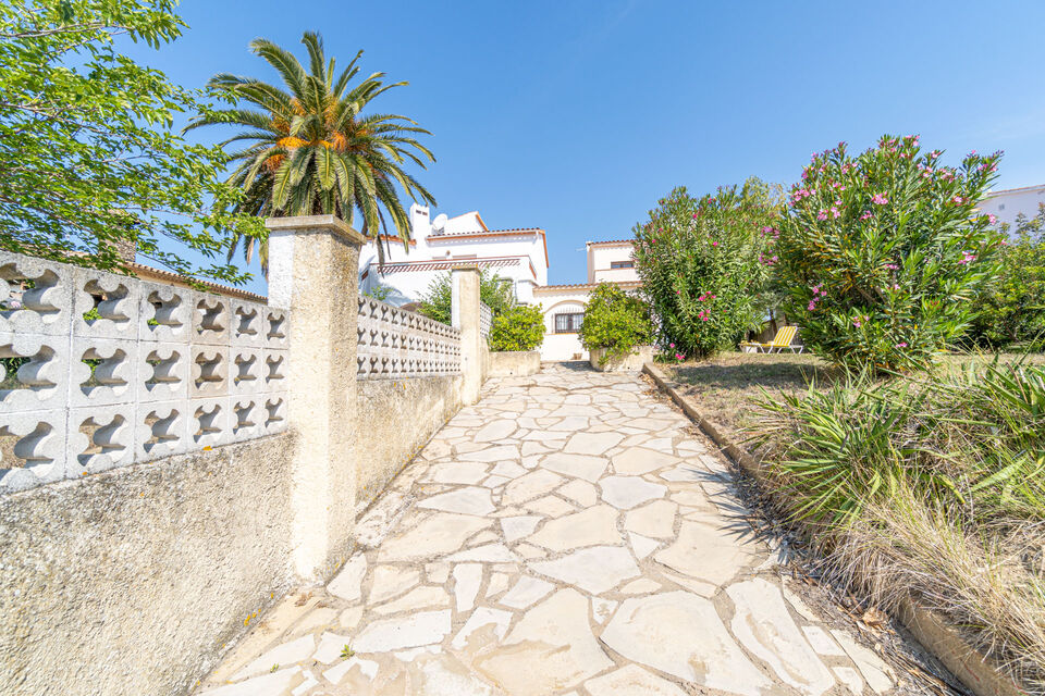 Maison à vendre avec amarre de 12,5 mètres à Empuriabrava