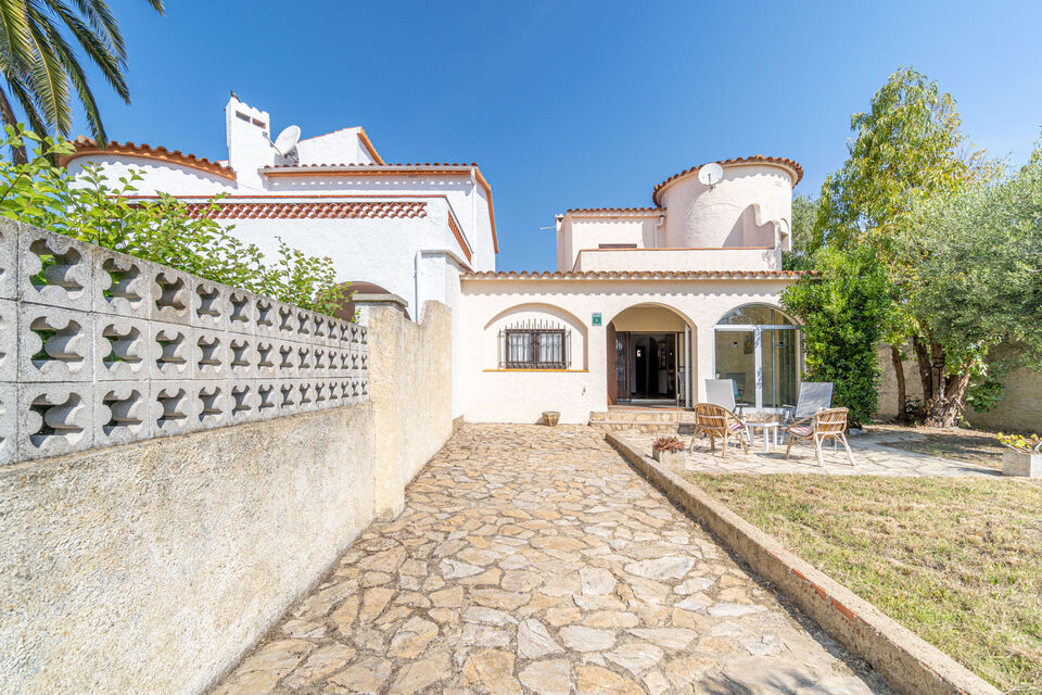 Maison à vendre avec amarre de 12,5 mètres à Empuriabrava