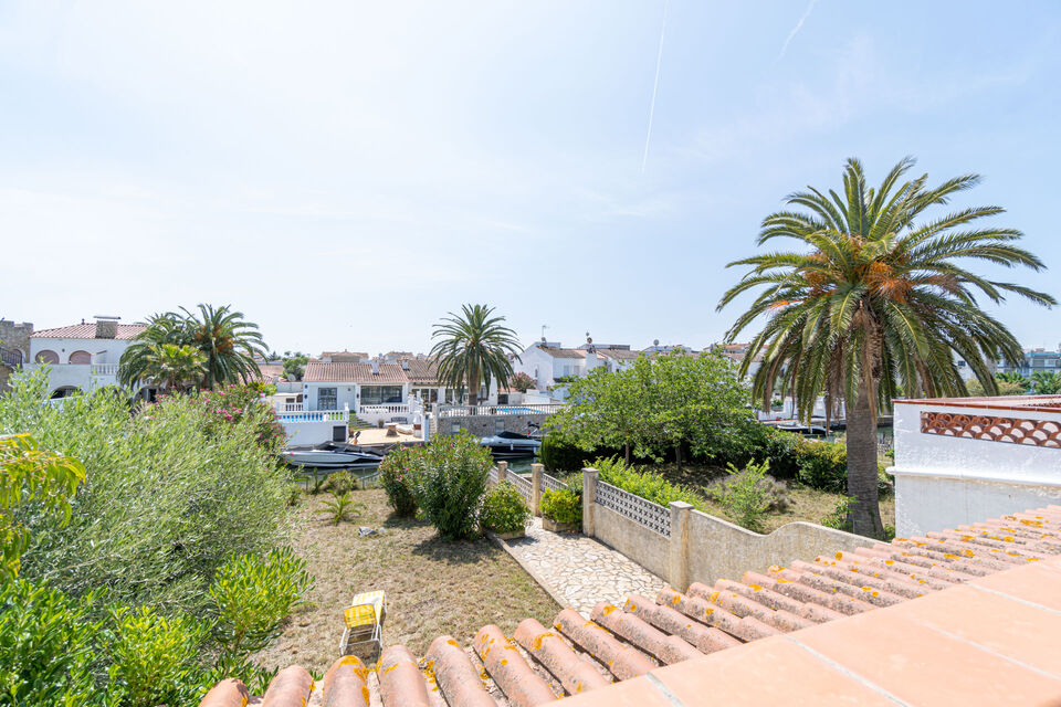 Maison à vendre avec amarre de 12,5 mètres à Empuriabrava