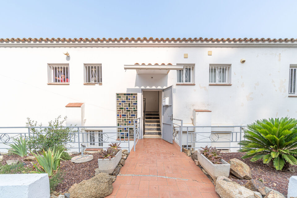 Apartamento en venta con vistas al mar en Roses