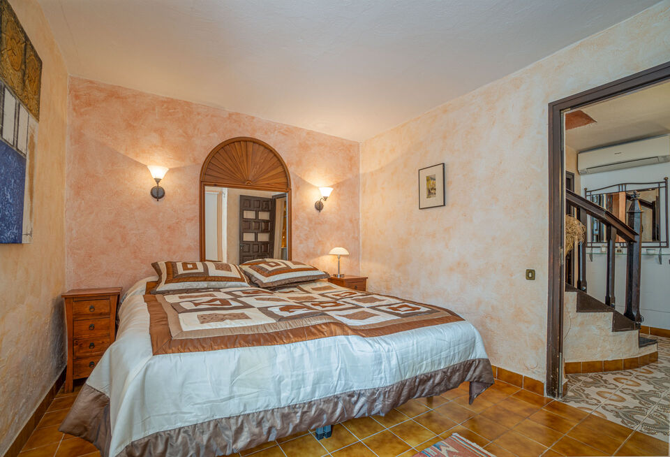 Au centre d'Empuriabrava, cette belle maison avec un joli solarium est à vendre