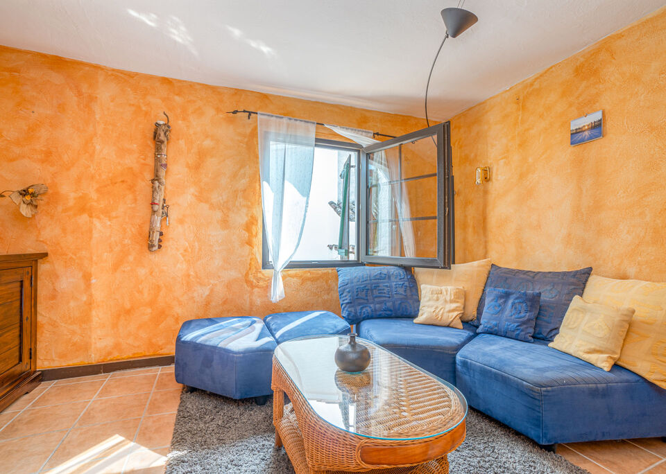 Au centre d'Empuriabrava, cette belle maison avec un joli solarium est à vendre