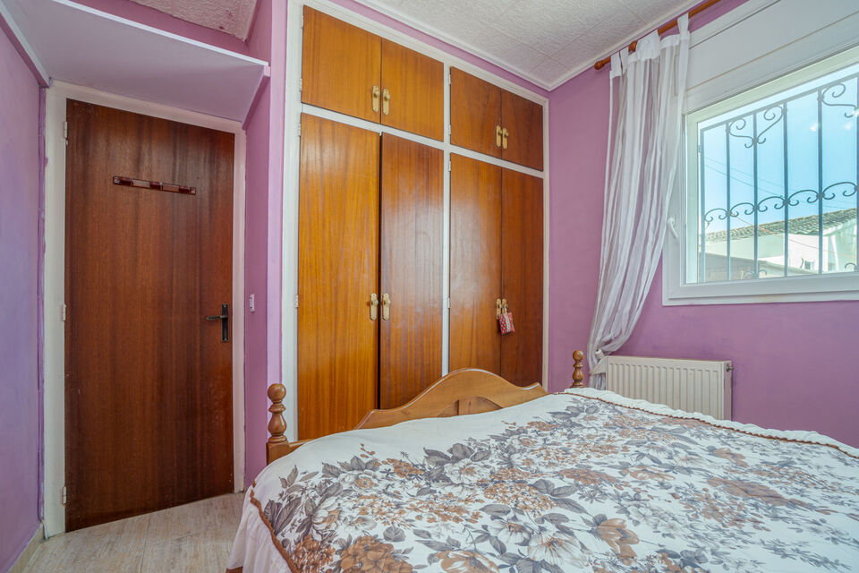 Casa en venta en Empuriabrava con 4 dormitorios y piscina