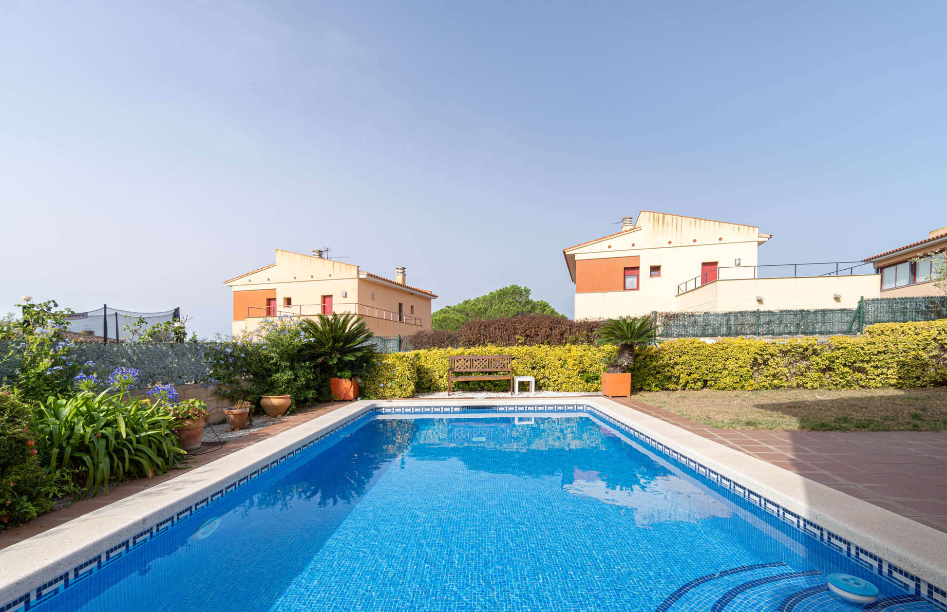 Bonita casa unifamiliar con piscina en venta en Garriguella