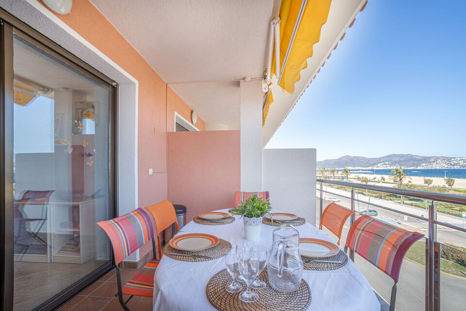 Penthouse zum Verkauf mit Blick auf das Meer in Empuriabrava