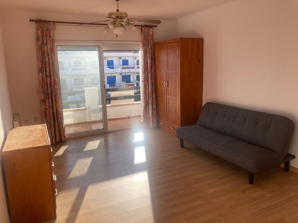 Estudio con vistas al canal en venta. Ideal para invertir. ¡No dejes pasar esta oportunidad!