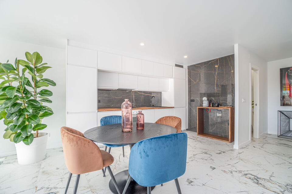 Fantástico apartamento completamente renovado en venta en Empuriabrava. HUT: SI