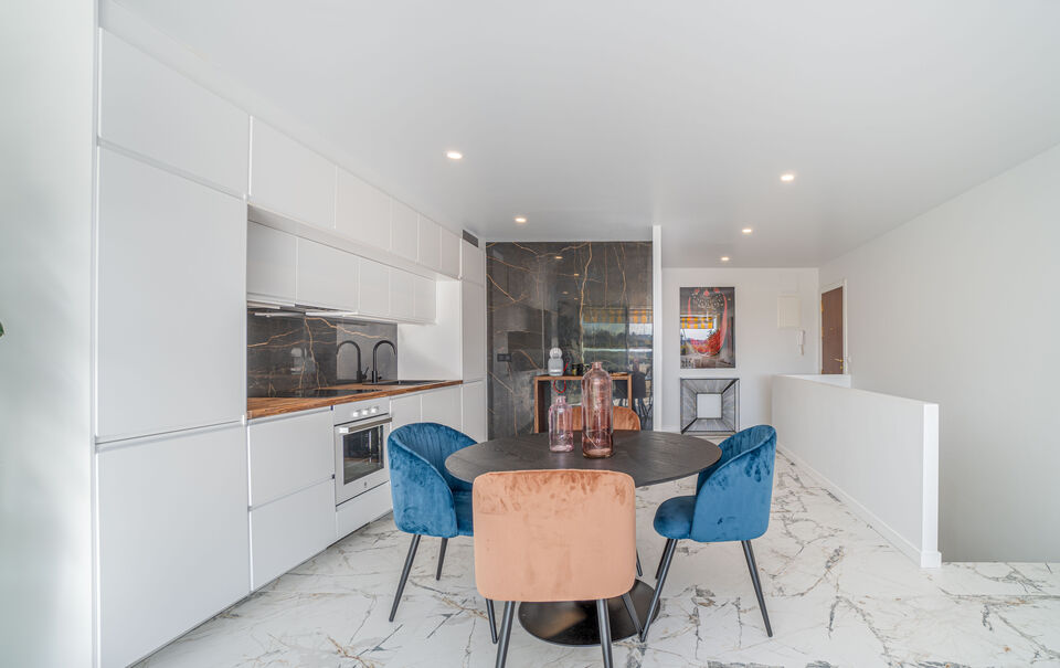 Fantástico apartamento completamente renovado en venta en Empuriabrava. HUT: SI