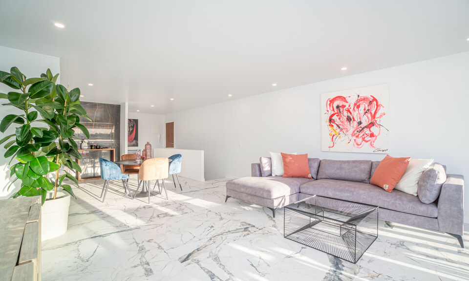 Fantástico apartamento completamente renovado en venta en Empuriabrava. HUT: SI