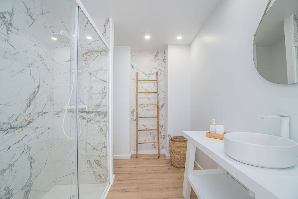 Fantástico apartamento completamente renovado en venta en Empuriabrava. HUT: SI