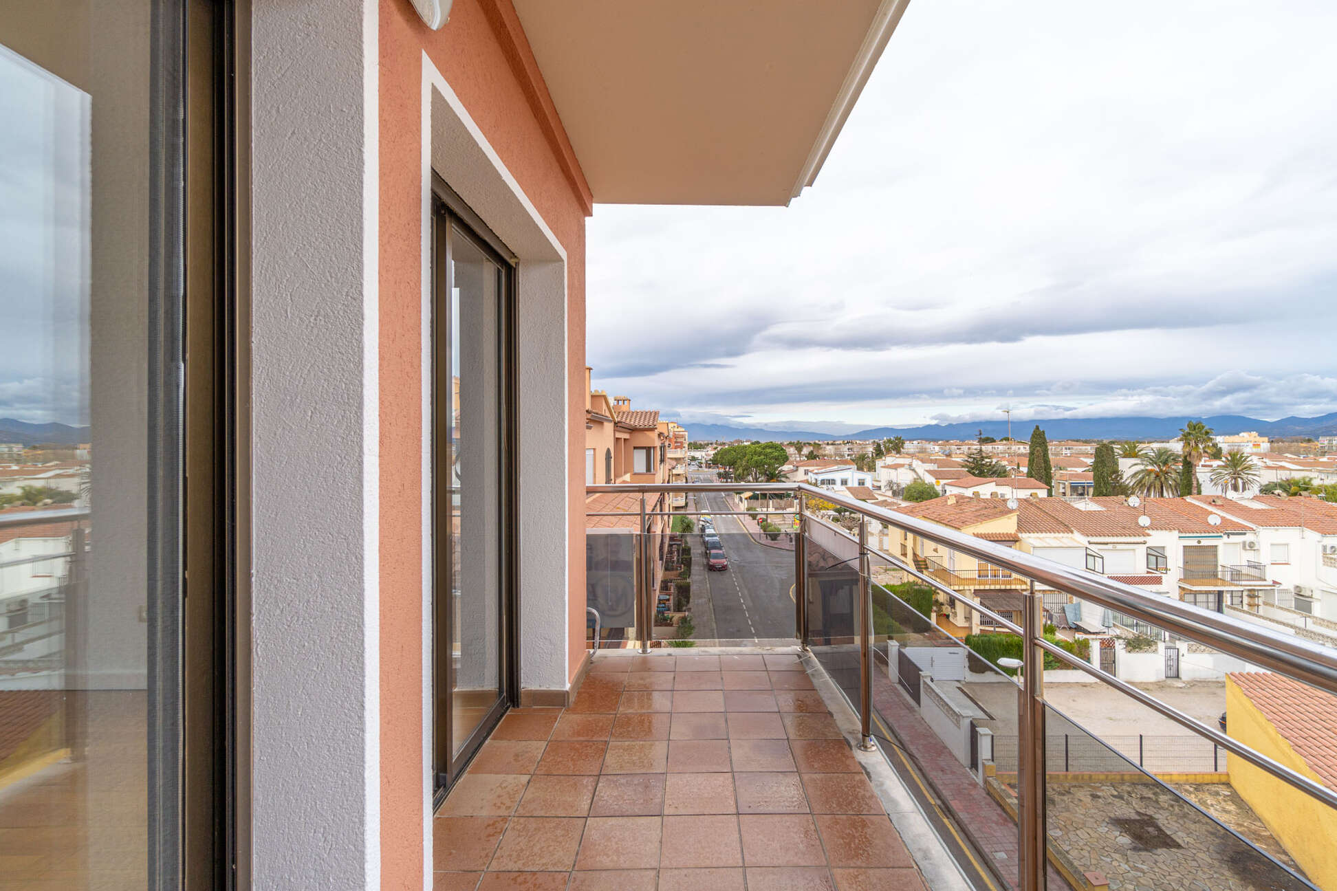 Fantastique appartement avec vue sur la mer à Empuriabrava