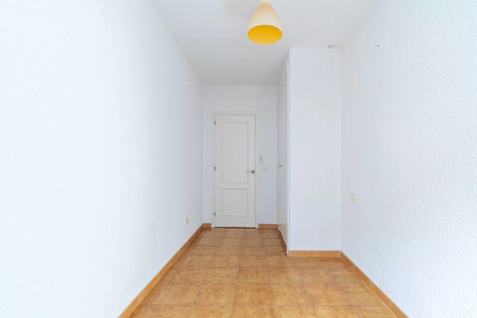 Duplex for sale in Empuriabrava, bright and stylish. Your new home awaits!