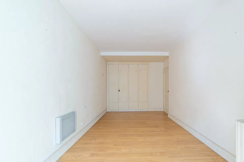 Duplex for sale in Empuriabrava, bright and stylish. Your new home awaits!