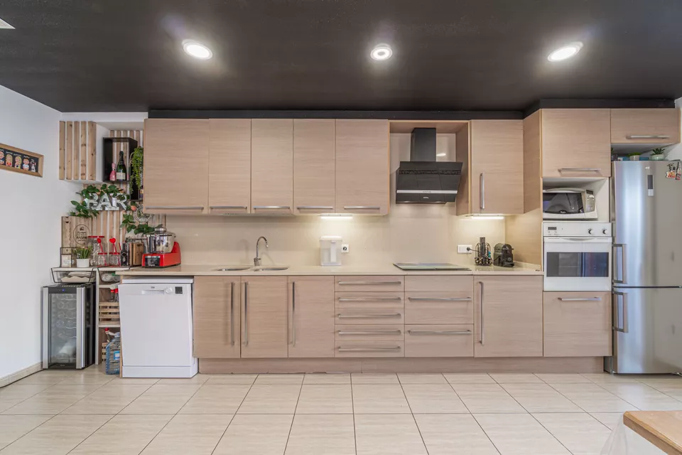 Fantástica casa adosada en una zona tranquila, ideal para disfrutar en familia!