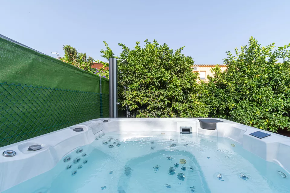 Fantástica casa adosada en una zona tranquila, ideal para disfrutar en familia!