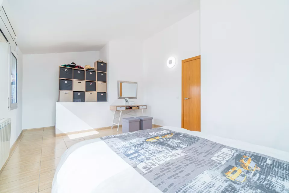Magnifique maison mitoyenne dans un quartier calme, idéale pour profiter en famille !