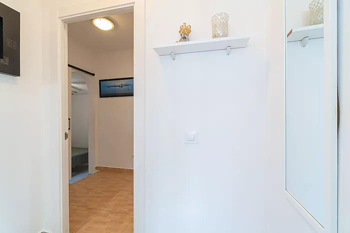 Cozy 4-bedroom house with a charming pool, ideal for living and enjoying unforgettable moments.