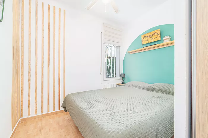Cozy 4-bedroom house with a charming pool, ideal for living and enjoying unforgettable moments.
