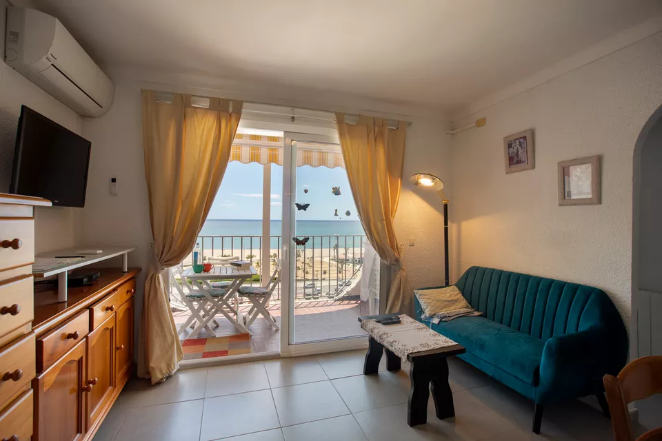 Sea View Apartment in Empuriabrava | Costa Brava