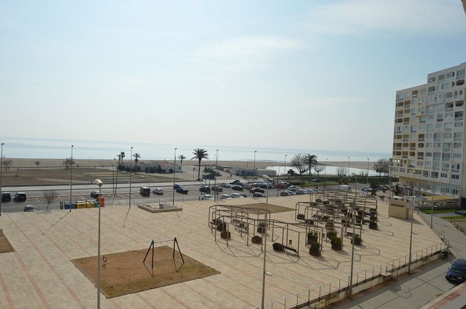 Empuriabrava, Apartment with 2 bedrooms and views to the Bay of Roses