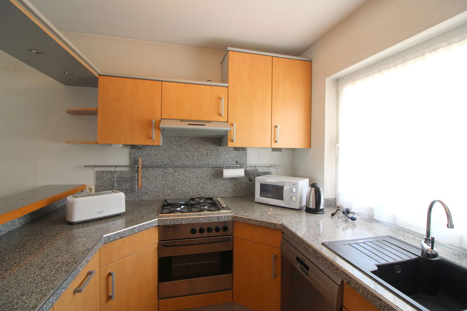 Exklusive Villa in bester Wohnlage mit Liegeplatz von 17x8 m