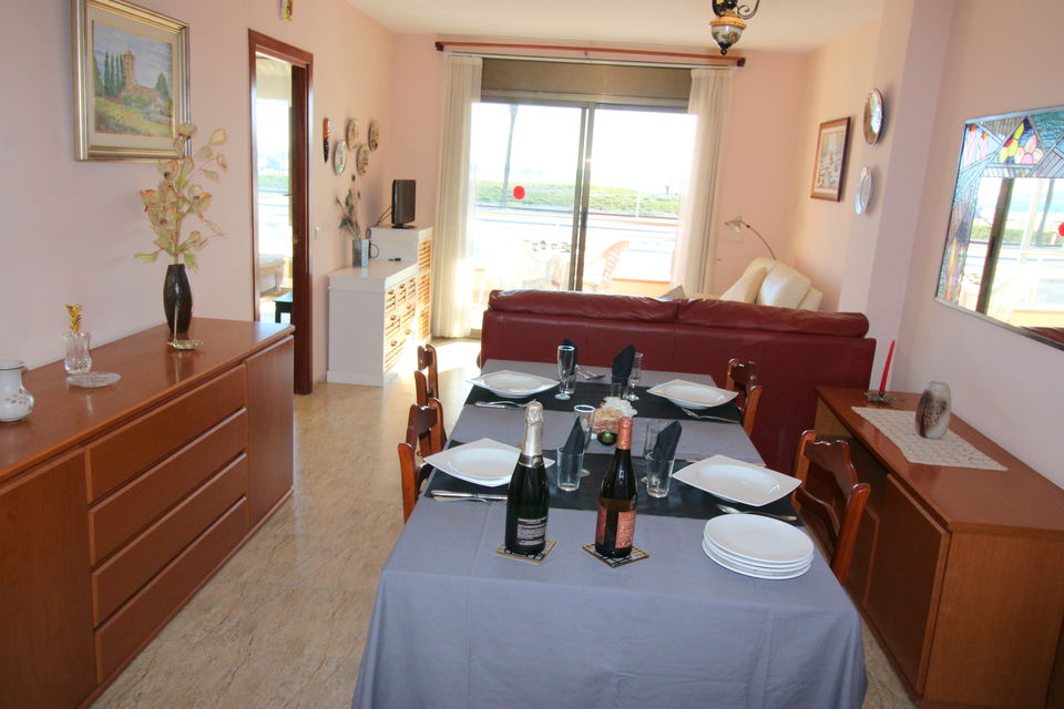 Beautiful apartment in Empuriabrava, located in a privileged residencial complex